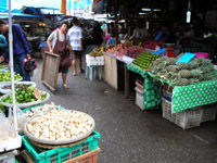 shopping - Downtown Market